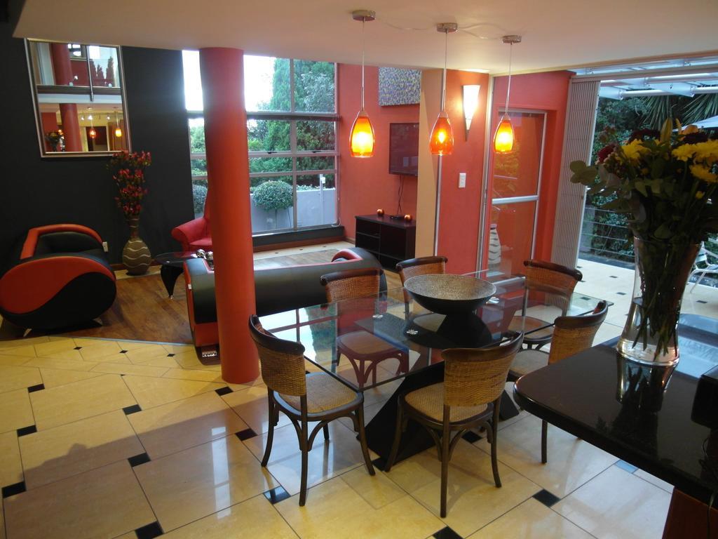 Red Square Home Pretoria-Noord Eksteriør billede