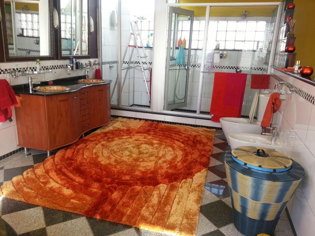 Red Square Home Pretoria-Noord Eksteriør billede