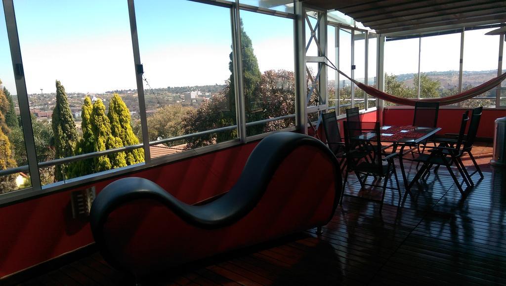 Red Square Home Pretoria-Noord Eksteriør billede