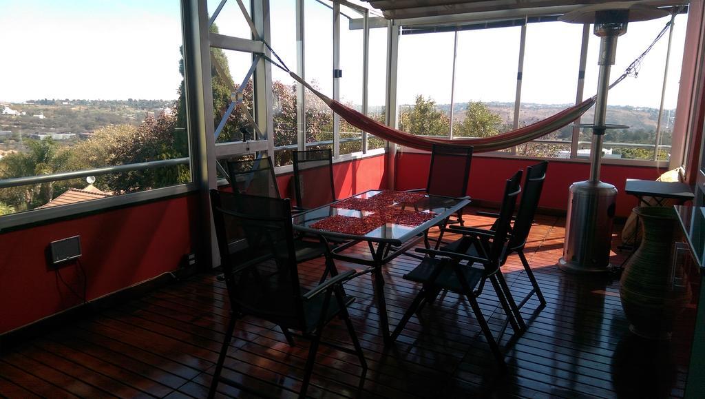 Red Square Home Pretoria-Noord Eksteriør billede